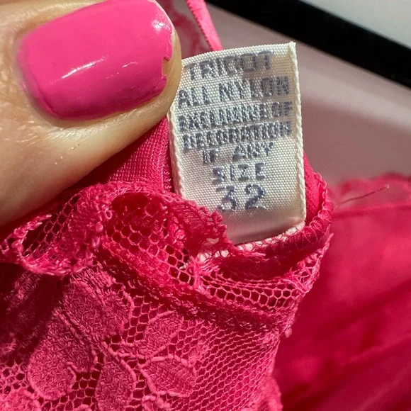 Vintage vanity fair hot pink Pink Lace Slip Dress size 32 small - Picture 8 of 9